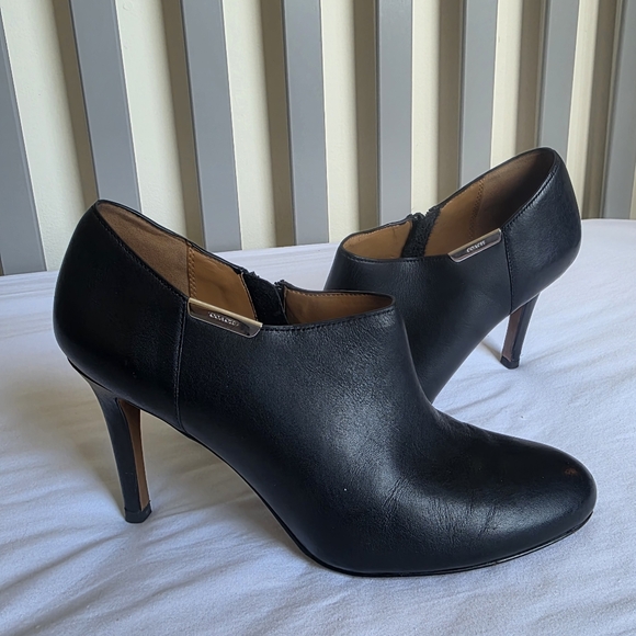 Coach Shoes - Coach Black Leather Womens High Heeled Booties Size 9.5